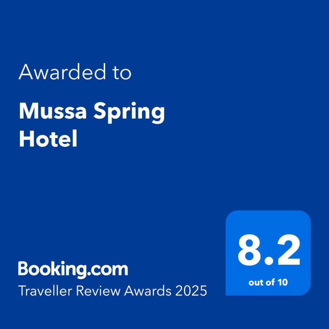 Mussa Spring Hotel Wadi Musa Bagian luar foto